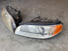 Load image into Gallery viewer, Frontscheinwerfer Volvo S80 30796135 Ein Stück (Rechts oder Links) Headlight SCH5435328379zp