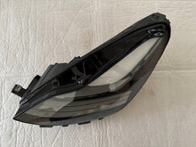 Load image into Gallery viewer, Frontscheinwerfer Tesla 3 1514952-00-D LED Links Scheinwerfer Headlight SCH9793969129pb