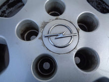 Laden Sie das Bild in den Galerie-Viewer, 1x Alufelge 15 Zoll 6.0&quot; 5x110 49ET Opel Astra G Vectra B A Zafira Rim Wheel