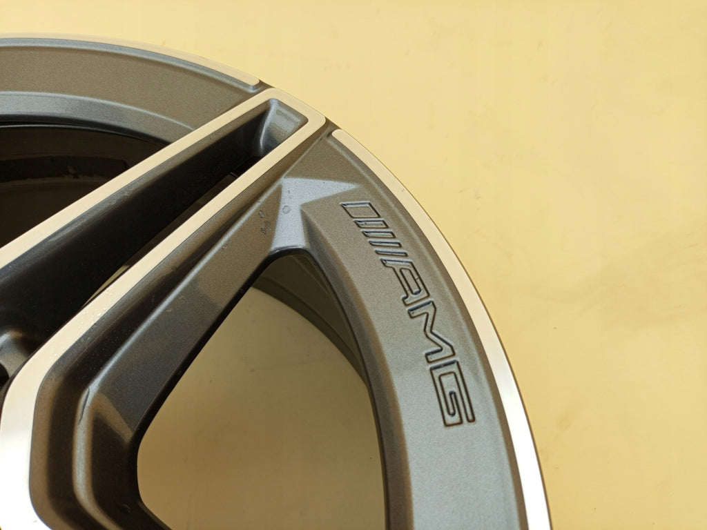 1x Alufelge 18 Zoll 7.5" 5x112 49ET Glanz A1774011500 Mercedes-Benz W177 FEL3166555944if