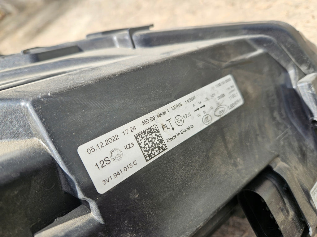 Frontscheinwerfer Skoda Superb III 3V1941015C Full LED Links Headlight