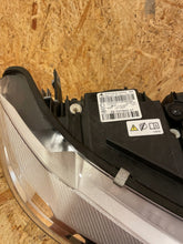 Laden Sie das Bild in den Galerie-Viewer, Frontscheinwerfer BMW 4 F32 7377854 Xenon Rechts Scheinwerfer Headlight SCH9679025256vv