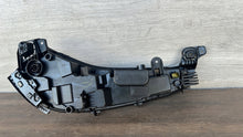 Laden Sie das Bild in den Galerie-Viewer, Frontscheinwerfer Lynk &amp; Co 90145317E LED Rechts Scheinwerfer Headlight SCH7658495534jq
