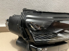 Laden Sie das Bild in den Galerie-Viewer, Frontscheinwerfer Skoda Karoq 57B941036 Full LED Rechts Scheinwerfer Headlight SCH2351697435qs