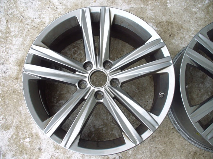 1x Alufelge 18 Zoll 8.0" 5x112 40ET Glanz Grau 3G8601025N VW Passat Arteon FEL8022701413iy