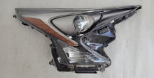 Laden Sie das Bild in den Galerie-Viewer, Frontscheinwerfer Toyota Prius 81145-47701 LED Rechts Scheinwerfer Headlight SCH6862052350fw