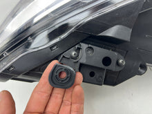 Load image into Gallery viewer, Frontscheinwerfer Hyundai I I40 92102-3Z025 Xenon Rechts Scheinwerfer Headlight