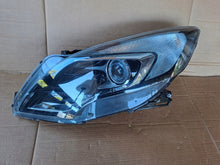 Laden Sie das Bild in den Galerie-Viewer, Frontscheinwerfer BMW Zafira Tourer C 13399858 Links Scheinwerfer Headlight SCH4693318487yc