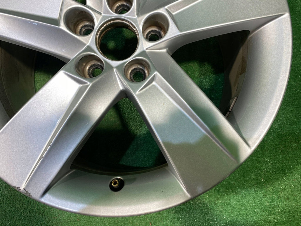 1x Alufelge 16 Zoll 7.0" 5x100 46ET 6V0601025B Skoda Fabia Iii Rim Wheel FEL1940840500rn