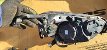 Laden Sie das Bild in den Galerie-Viewer, Frontscheinwerfer Opel Adam Links Scheinwerfer Headlight SCH8929115003rl