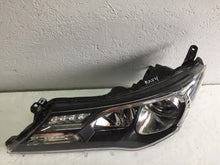 Laden Sie das Bild in den Galerie-Viewer, Frontscheinwerfer Toyota 89210-ODXW3 LED Ein Stück (Rechts oder Links) Headlight