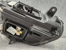 Laden Sie das Bild in den Galerie-Viewer, Frontscheinwerfer Mercedes-Benz Cls A2579062902SCZ LED Links Headlight SCH3267158869eq