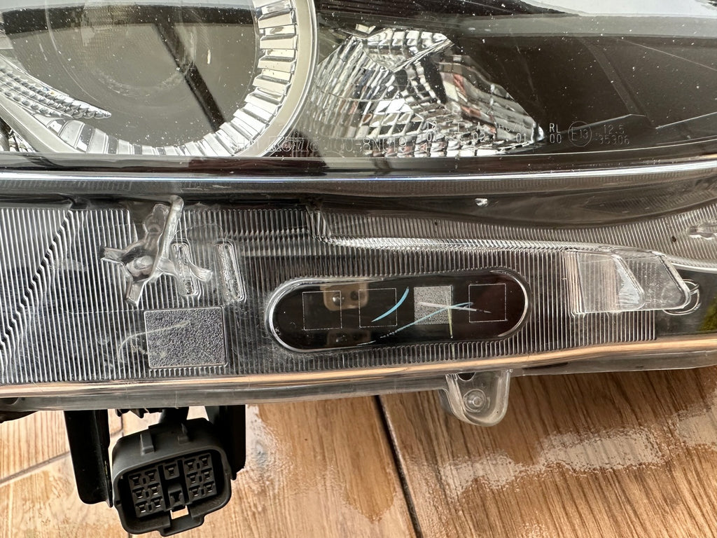 Frontscheinwerfer Mazda Demio D43N-51030 LED Rechts Scheinwerfer Headlight