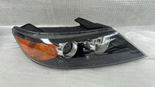 Load image into Gallery viewer, Frontscheinwerfer Kia Sorento Rechts Scheinwerfer Headlight SCH3946864858ol