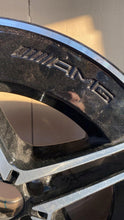 Load image into Gallery viewer, 1x Alufelge 18 Zoll 8.5" 5x112 52ET Glanz Schwarz A2064011800 Mercedes-Benz W206 FEL3593894599bc