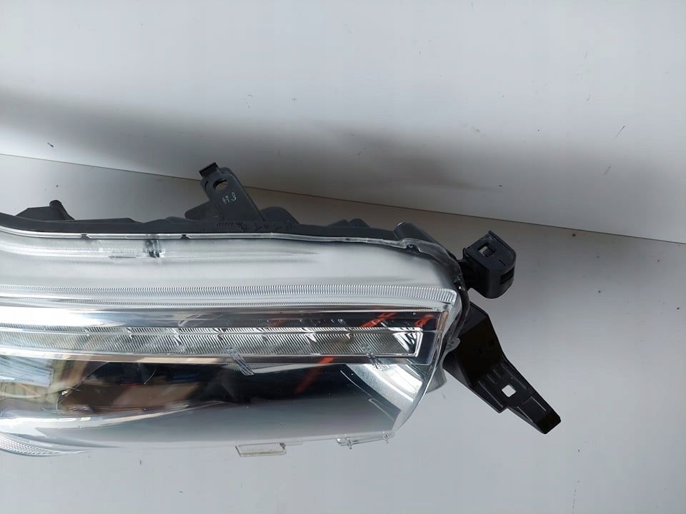 Frontscheinwerfer Toyota Hilux 0K-56 LED Rechts Scheinwerfer Headlight SCH8168966204go
