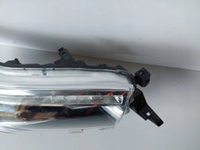 Laden Sie das Bild in den Galerie-Viewer, Frontscheinwerfer Toyota Hilux 0K-56 LED Rechts Scheinwerfer Headlight SCH8168966204go