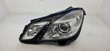 Laden Sie das Bild in den Galerie-Viewer, Frontscheinwerfer Mercedes-Benz W212 A2128200139 Xenon Links Headlight SCH2859003179tt