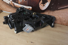 Laden Sie das Bild in den Galerie-Viewer, Frontscheinwerfer Skoda Superb III 3V1941016A Rechts Scheinwerfer Headlight SCH9343365374hx