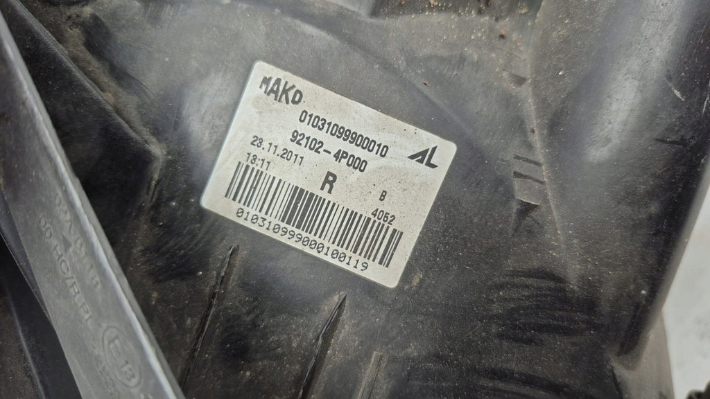 Frontscheinwerfer Hyundai I20 92102-4P000 Rechts Scheinwerfer Headlight