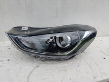 Laden Sie das Bild in den Galerie-Viewer, Frontscheinwerfer Hyundai I10 92101-K7100 Links Scheinwerfer Headlight