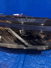 Laden Sie das Bild in den Galerie-Viewer, Frontscheinwerfer Skoda Octavia IV 5E4941016A Full LED Rechts Headlight SCH4737900398xk