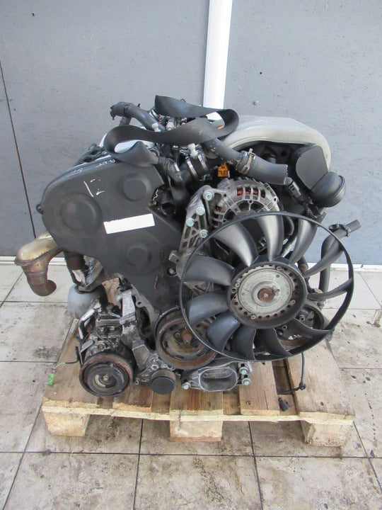 Motor VW Passat B7 ALT 2.0 130PS 96kW 190TKm Benzin Engine Komplett MOT3001067985oi