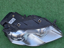 Load image into Gallery viewer, Frontscheinwerfer VW Passat 3C0941752K Bi-Xenon Rechts Scheinwerfer Headlight SCH2511387923ek