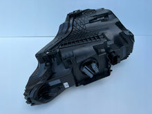 Laden Sie das Bild in den Galerie-Viewer, Frontscheinwerfer Polestar 2 II P31698070 LED Links Scheinwerfer Headlight