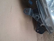 Laden Sie das Bild in den Galerie-Viewer, Frontscheinwerfer Toyota Corolla Verso Links Scheinwerfer Headlight SCH9492063332io