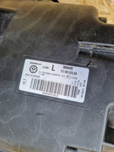 Laden Sie das Bild in den Galerie-Viewer, Frontscheinwerfer VW Transporter Caravelle 7E1941015AD Links Headlight