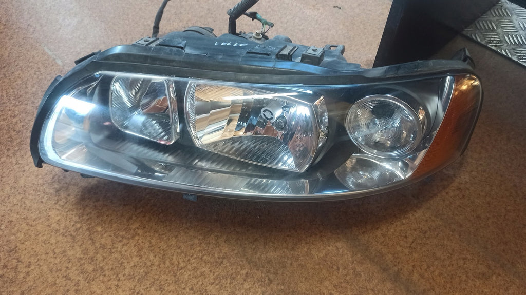 Frontscheinwerfer Volvo V70 II S60 I 30698835 Ein Stück (Rechts oder Links) SCH8200392665ow