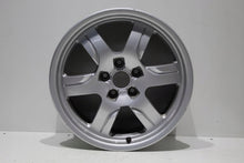 Load image into Gallery viewer, 1x Alufelge 17 Zoll 7.5&quot; 5x112 28ET Glanz Silber 8T0601025B Audi A5 Rim Wheel