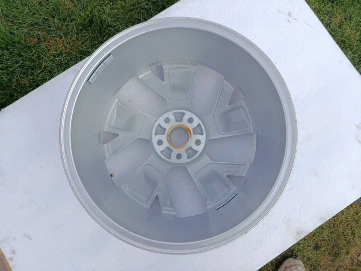 1x Alufelge 19 Zoll 565601025F Skoda Kodiaq Rim Wheel FEL6586005506hb