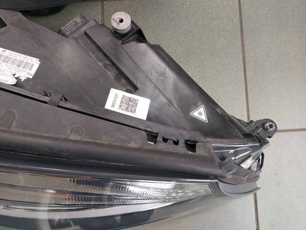 Frontscheinwerfer Mercedes-Benz W222 2229061302 2229061402 LED Rechts oder Links SCH6658041822kf