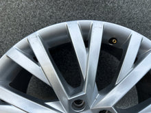 Load image into Gallery viewer, 1x Alufelge 18 Zoll 8.0" 5x112 3V0601025AN Skoda Superb Iii Rim Wheel FEL8986461718rk