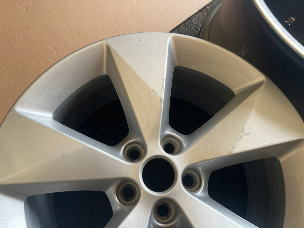 1x Alufelge 18 Zoll 8.0" 5x108 45ET Glanz Silber J9C3-1007-CA Jaguar Xf FEL4605052304xq
