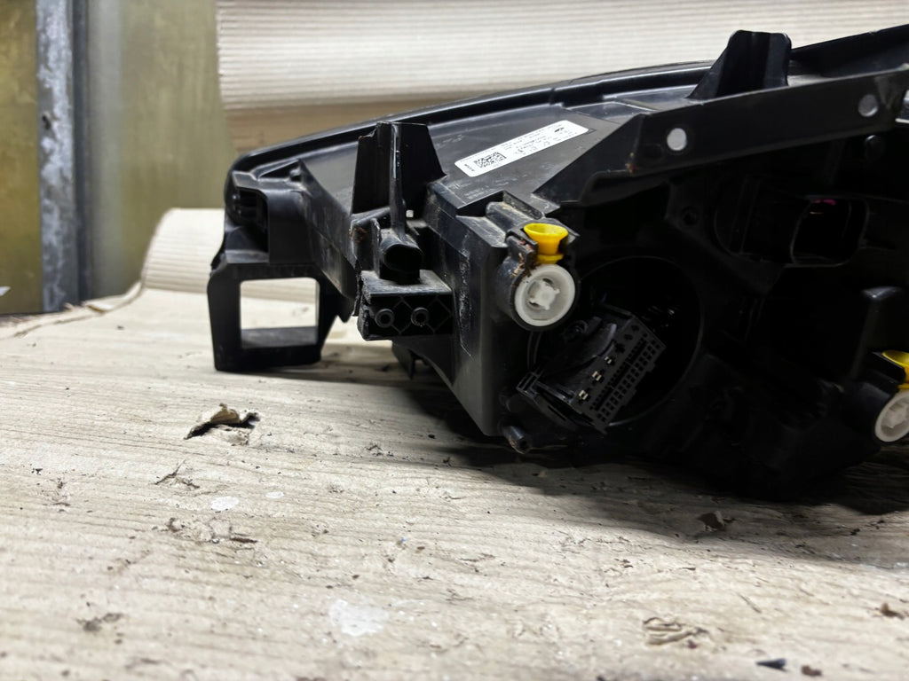 Frontscheinwerfer Cupra Born 10F941008H 48602134519 Full LED Rechts Headlight SCH6344444531uz