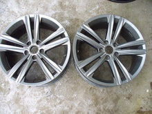 Load image into Gallery viewer, 1x Alufelge 18 Zoll 8.0" 5x112 40ET Glanz Grau 3G8601025N VW Passat Arteon FEL8022701413iy