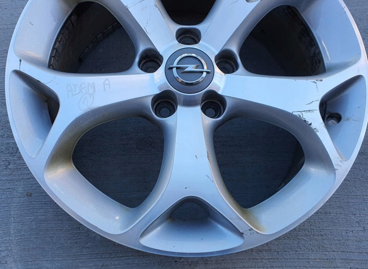 1x Alufelge 17 Zoll 7.0" 5x110 44ET Glanz Silber 13248936 Opel Adam Rim Wheel FEL2949250594vi