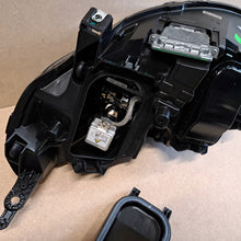 Load image into Gallery viewer, Frontscheinwerfer Opel Vivaro Zafira Life 9832836480 Xenon Rechts Headlight