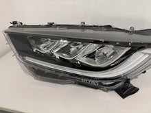 Laden Sie das Bild in den Galerie-Viewer, Frontscheinwerfer Toyota Yaris 81150-K008 EUK0-8 Full LED Links Headlight SCH2750044086wu