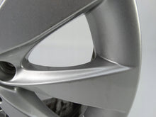 Laden Sie das Bild in den Galerie-Viewer, 1x Alufelge 17 Zoll 7.5" 5x120 37ET Glanz Silber 6796240 BMW 3 F30 F31 Rim Wheel FEL4367695537eq