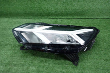 Laden Sie das Bild in den Galerie-Viewer, Frontscheinwerfer Dacia Sandero III Logan Jogger 260602561R Links Headlight SCH8298874075ax
