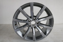 Laden Sie das Bild in den Galerie-Viewer, 1x Alufelge 18 Zoll 8.0&quot; 5x112 3G0601025Q VW Passat B8 Rim Wheel