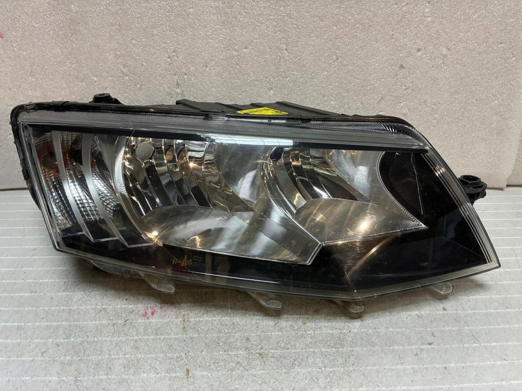 Frontscheinwerfer Skoda Octavia III 5E1941016 Rechts Scheinwerfer Headlight SCH2753683523lc