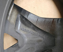 Load image into Gallery viewer, 1x Alufelge 16 Zoll 6.5" 4x100 45ET Glanz 403004026R- Dacia Sandero Rim Wheel FEL6165027039ul