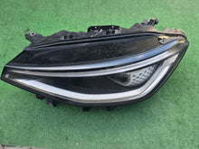 Laden Sie das Bild in den Galerie-Viewer, Frontscheinwerfer VW 11B941035N Full LED Links Scheinwerfer Headlight SCH7048724770zs