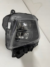 Laden Sie das Bild in den Galerie-Viewer, Frontscheinwerfer Hyundai Tucson N7921-62120 Full LED Rechts Headlight