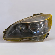 Load image into Gallery viewer, Frontscheinwerfer Mercedes-Benz W204 A2048207561 Xenon Links Headlight